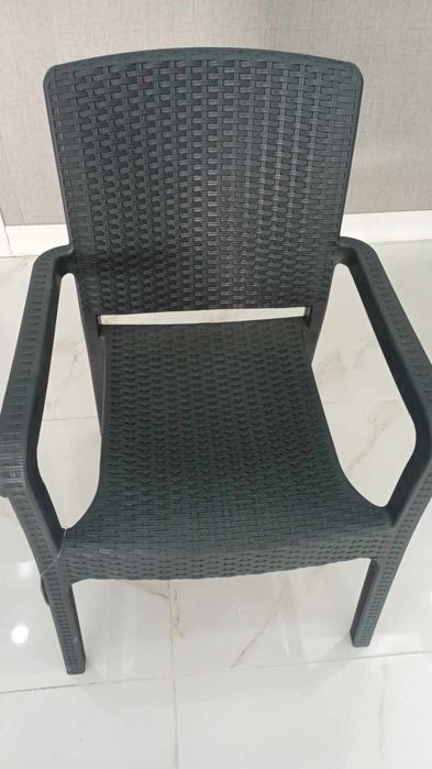 Vand sezlonguri, mese, scaune