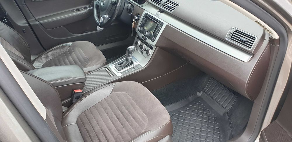 VW Passat  - 2012 - 140cp - DSG