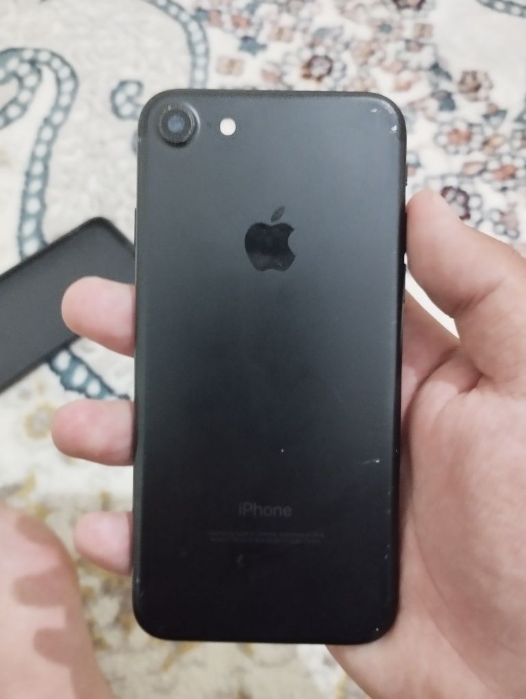 iPhone 7 32 gb holati yaxshi