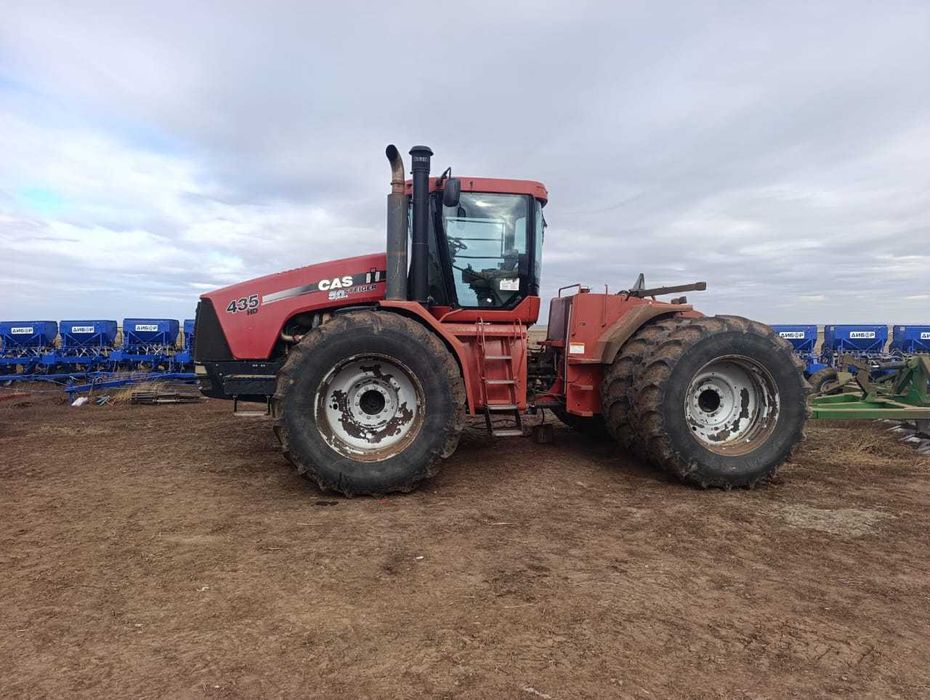 Трактор колесный CASE IH SXT 435