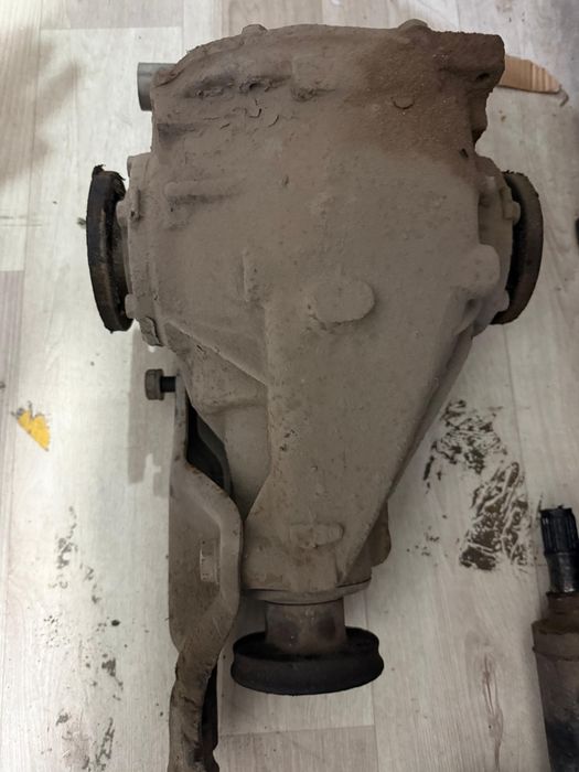 Продам редуктор от БМВ  Е34