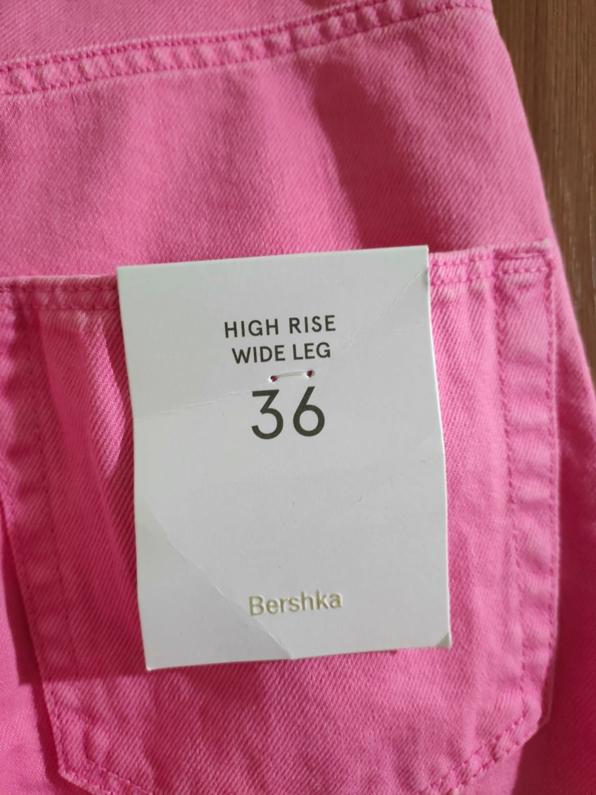 Новые джинсы Bershka, размер 36, wide leg