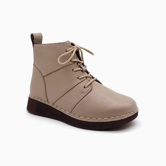 Дамски бежови боти от естествена кожа с връзки и цип