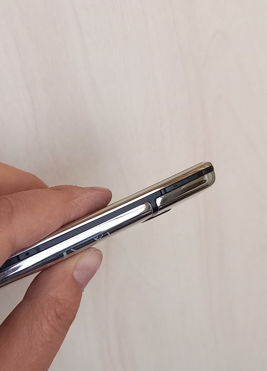 Nokia 6700 Silver Uz ime o'tgan