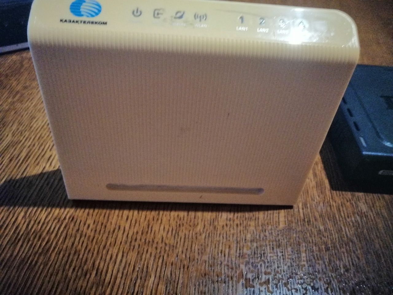 ПРОДАМ МОДЕМ (wi fi РОУТЕР) HUAWEI ! 4 порта. Казахтелеком.