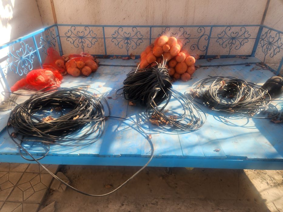 Zyxel svich sotiladi kamplekt kabillarixam sotiladi