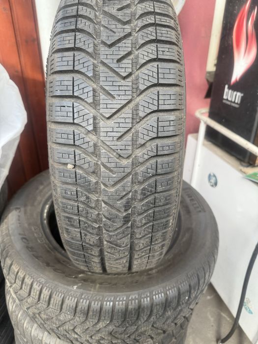 Cauciucuri de iarna 195/65 R15 Pirelli Snowcontrol