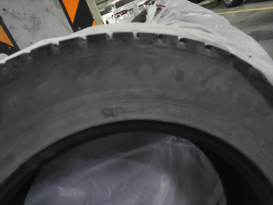 Зимние шины Nokian 225×65×17