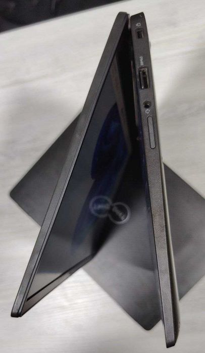 DELL Latitude 7310 Carbon 14" IPS FHD Core i5 10310U 8GB/256GB Nvme