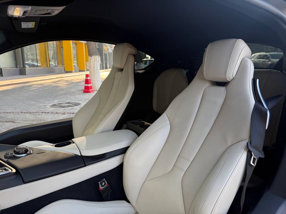 В Продаже BMW i8