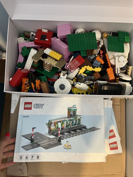 Vand lego diferite colectii