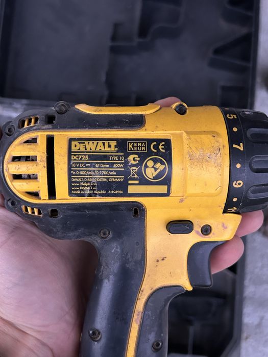 lot scule dewalt bormasina autofiletanta acumulator incarcator etc