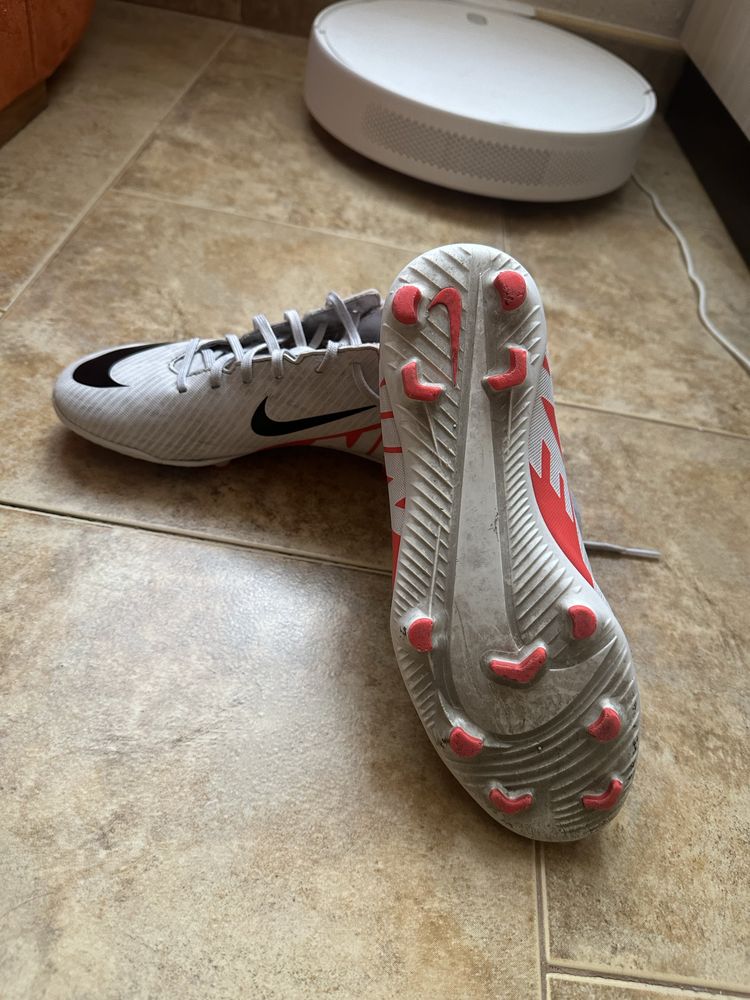 Детски бутонки Nike