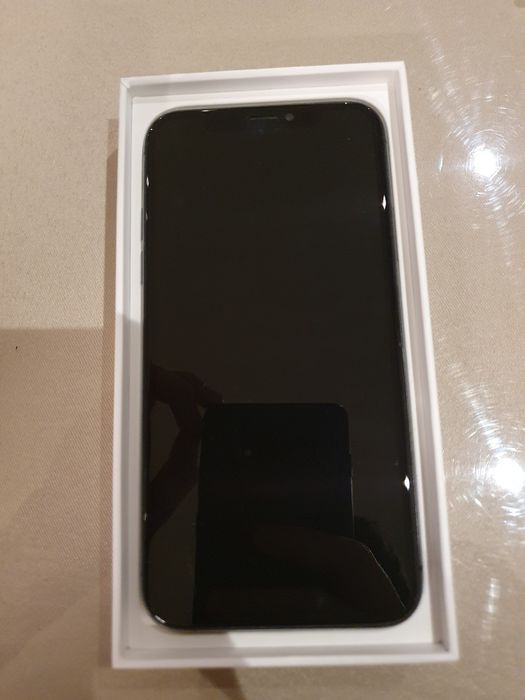 IPhone X 256gb с кутия и протектор