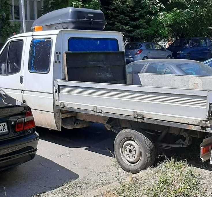 Форд Транзит и трактор комплект