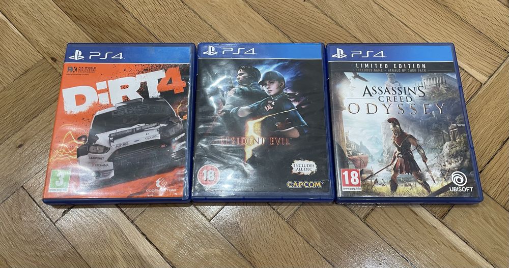 Playstation 4 PRO/PS4 PRO - 1TB с два джойстика