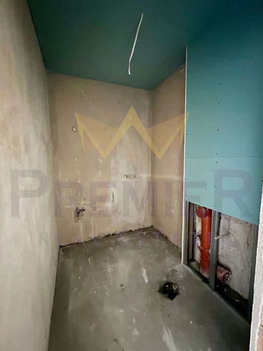 Продава се Офис в Варна, Бриз - 44 кв.м за 2000 €/кв.м - Снимка #3