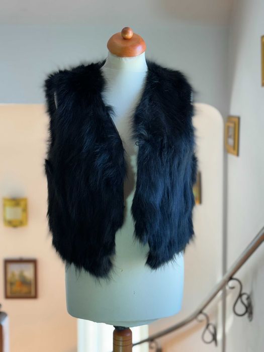 Vestă scurtă de dama, din blană naturală de vulpe – negru intens
