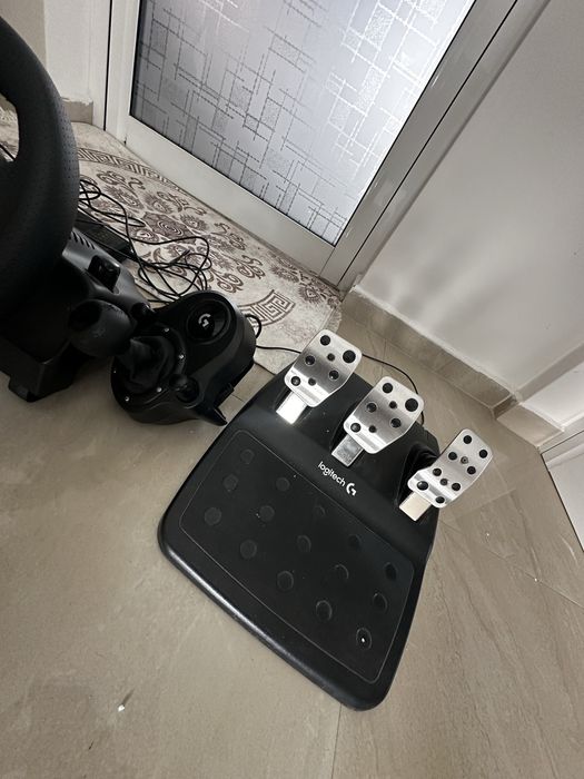 Logitech G29 + скоростен лост logitech shifter
