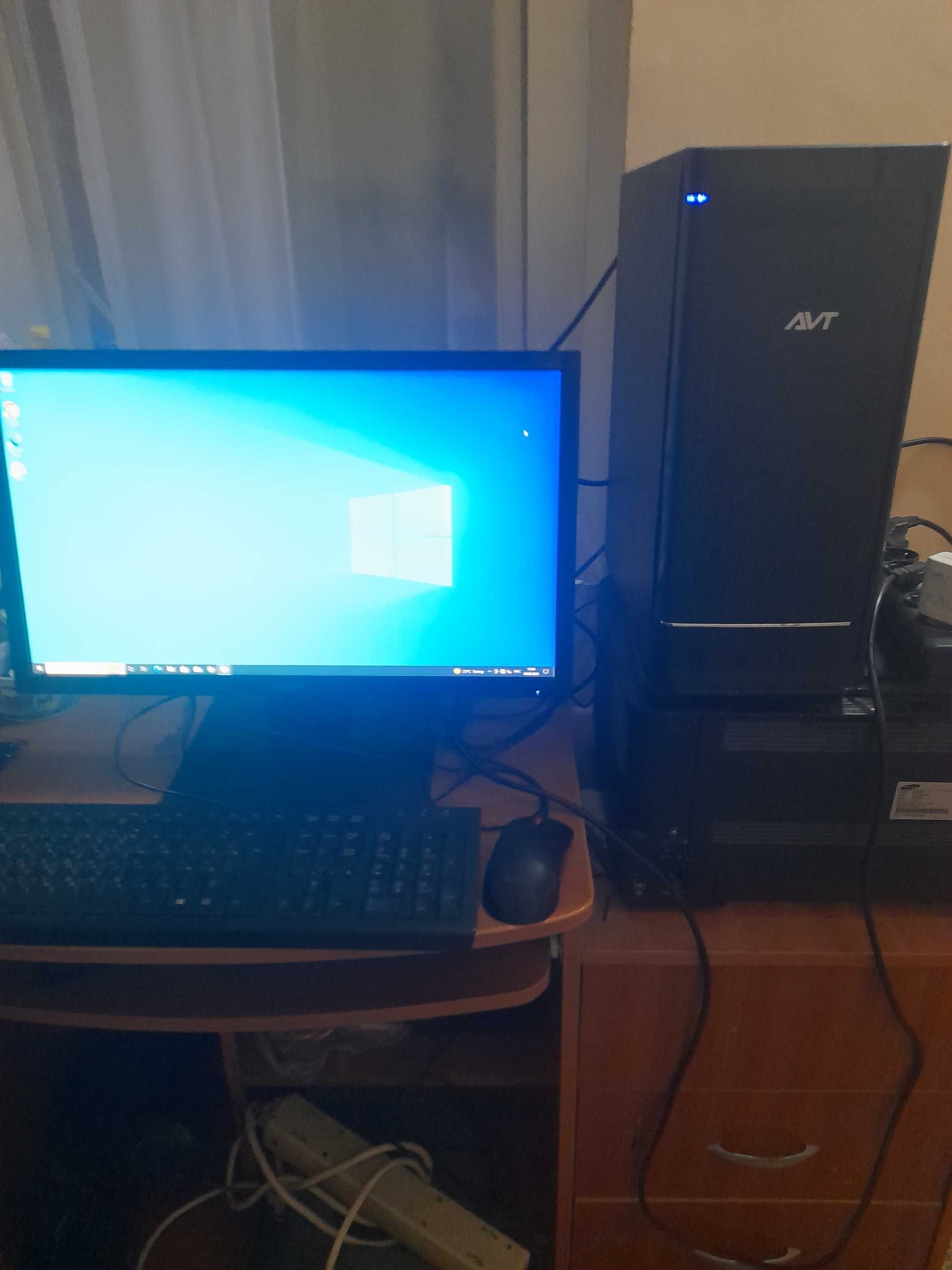 i3 8100/ssd470/16gb /1tb/rx470