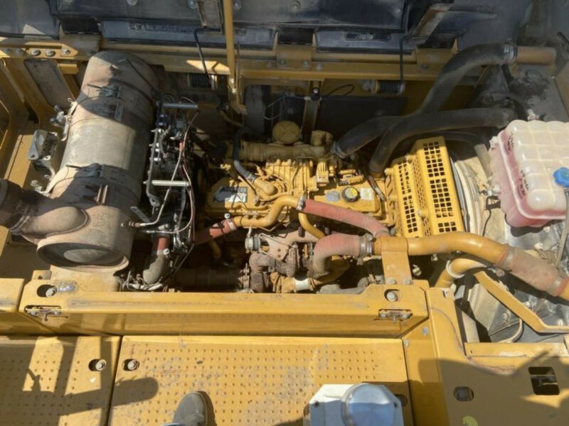 Excavator CAT. 324 E
