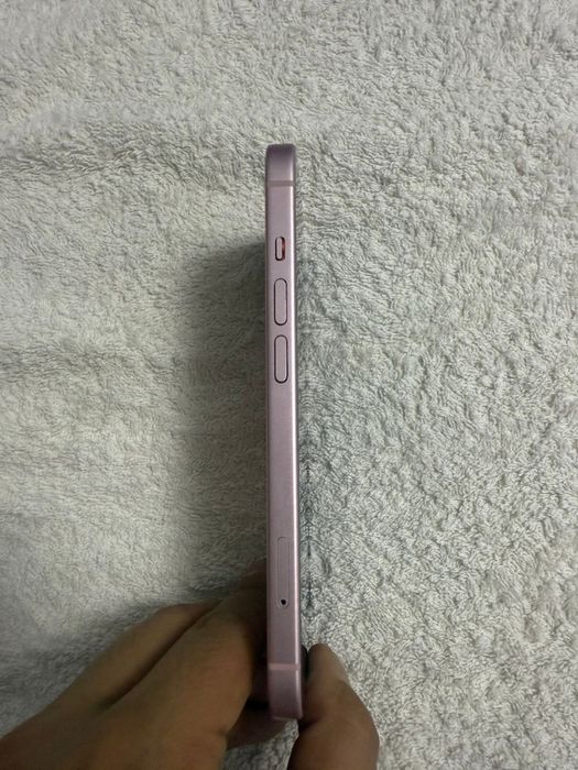 Айфон 15 в хорошом состоянии, полный комплект