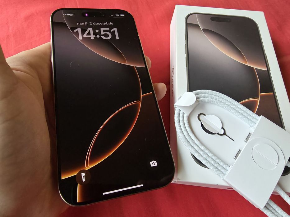 -Iphone 16Pro, ca Nou, 256Gb, 8Ram, Desert Titanium, bat: 95%-349 cicl