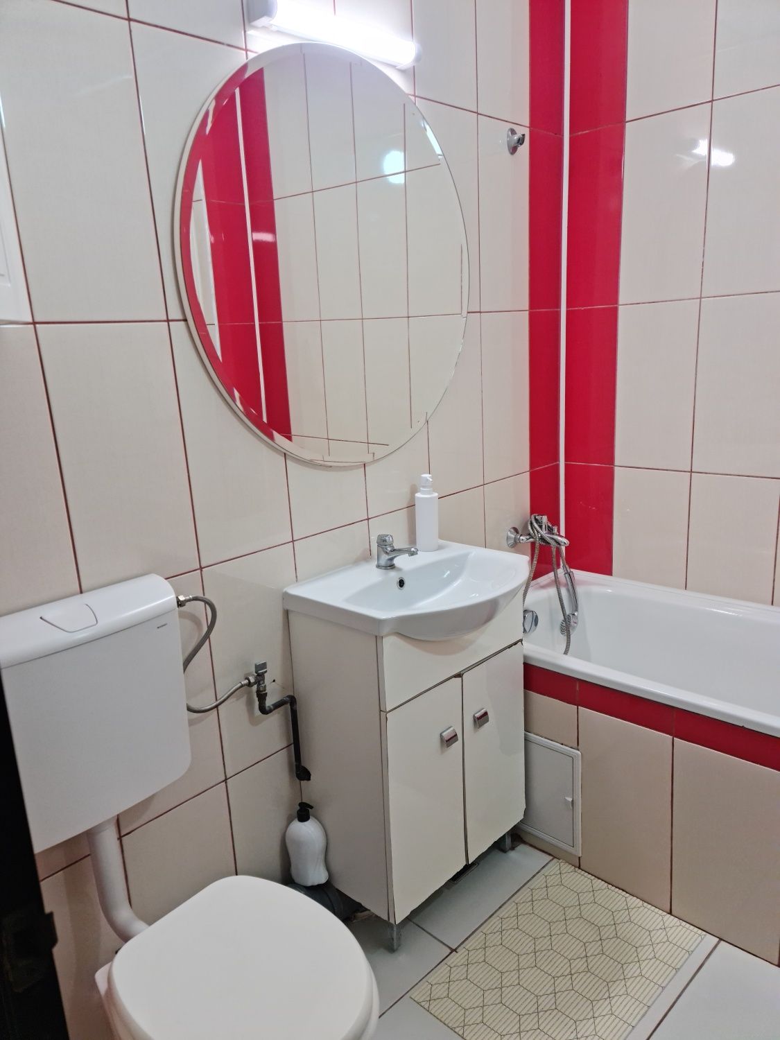 Închiriere apartament 2 camere,zona Alexandru cel bun( zimbru)