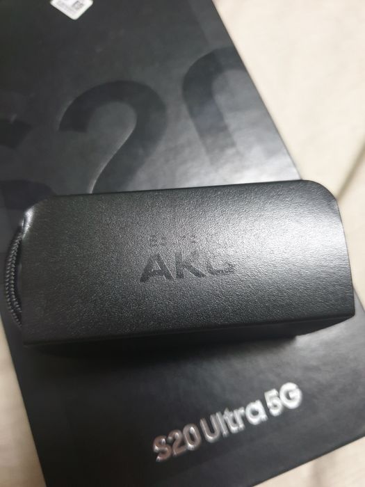AKG слушалки type c черни