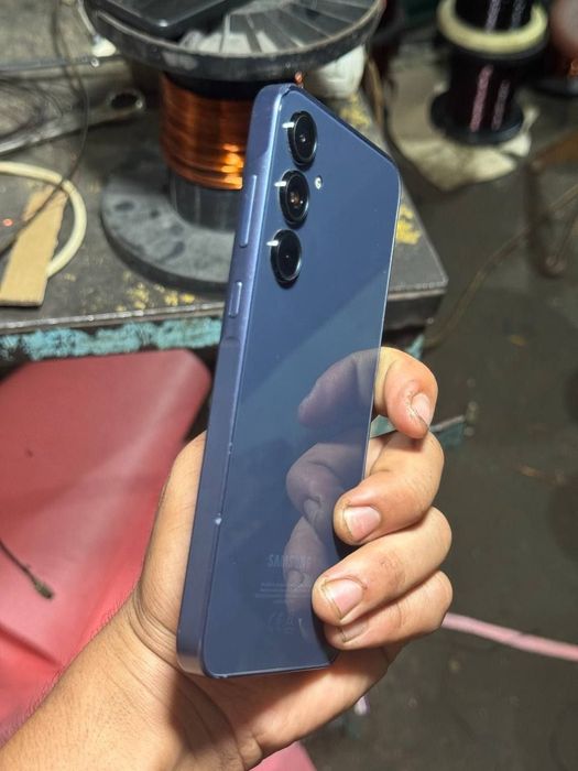 Samsung Glaxy A35 srovchna