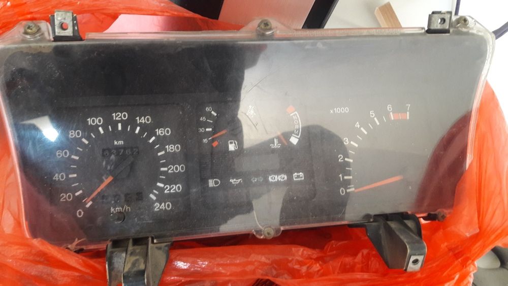 Панель приборов Ford Sierra