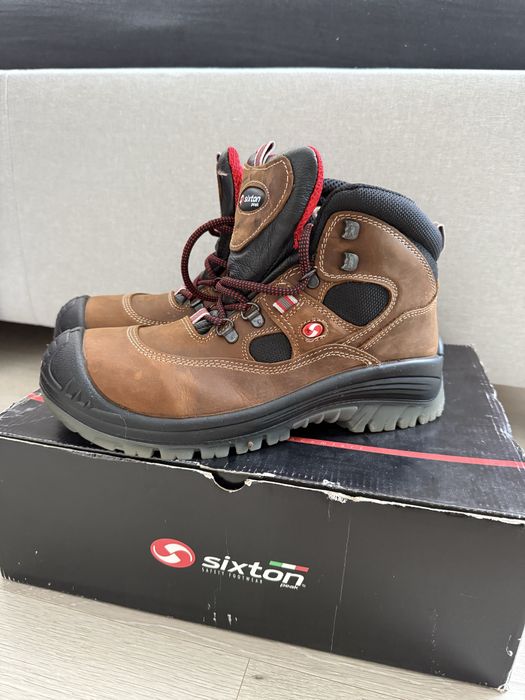 Ghete Sixton - marimea 38