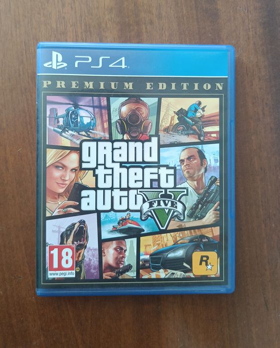 PS4 slim 1tb c джойстик и 3 игри на диск