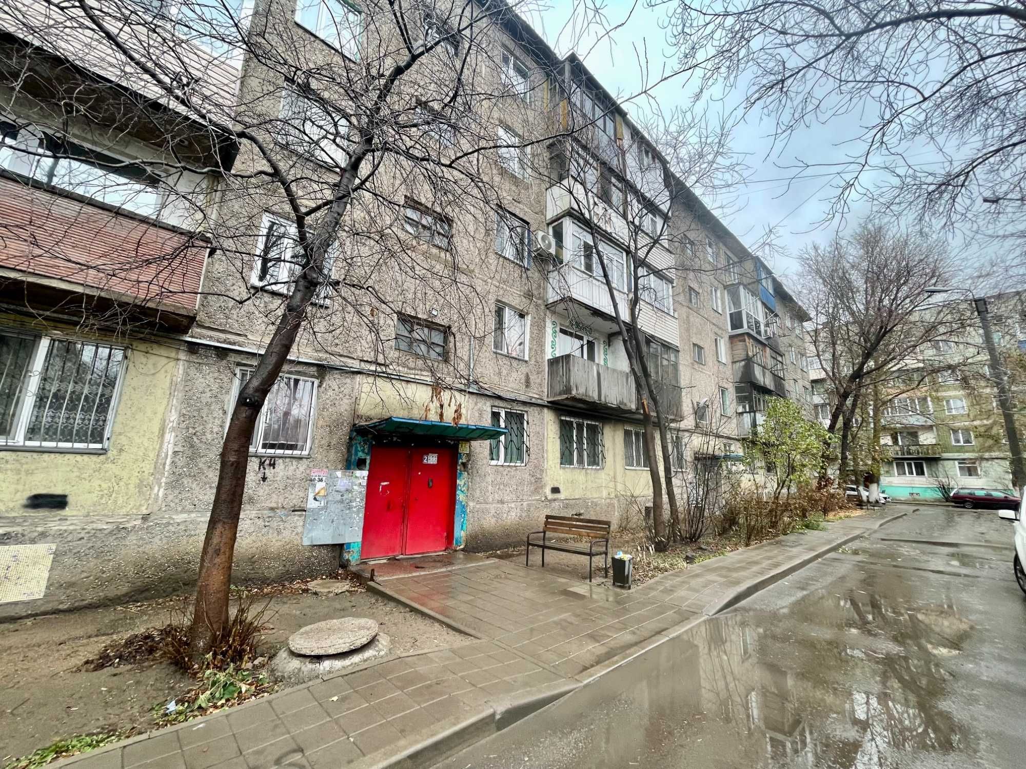 *2-комнатная квартира в Пришахтинске 22 мкр дом 35