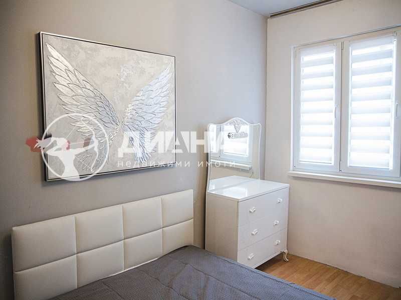 Продава се Етаж от къща в Пловдив, Център - 88 кв.м за 2023 €/кв.м - Снимка #4