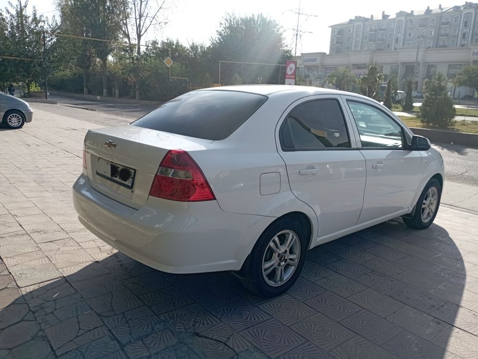 NEXIA 3  автомат