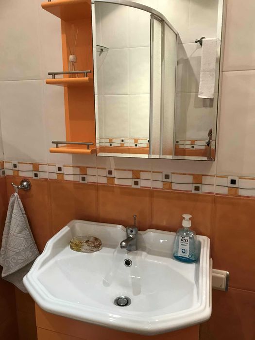 Дава се под наем Двустаен апартамент в Враца, Център - 40 кв.м за 229.5 € - Снимка #5