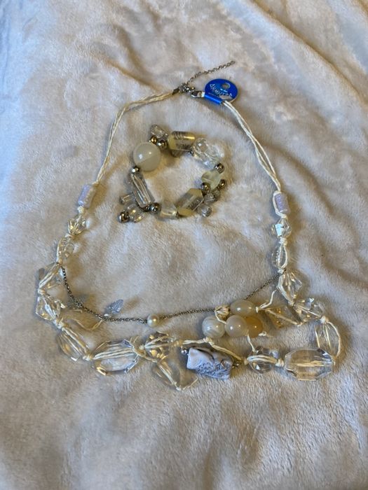 Гривни и колиета