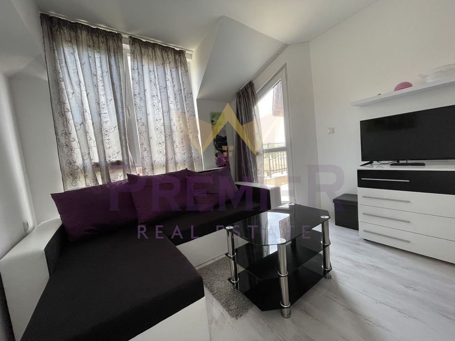 Продава се Двустаен апартамент в Балчик - 54 кв.м за 1056 €/кв.м - Снимка #1