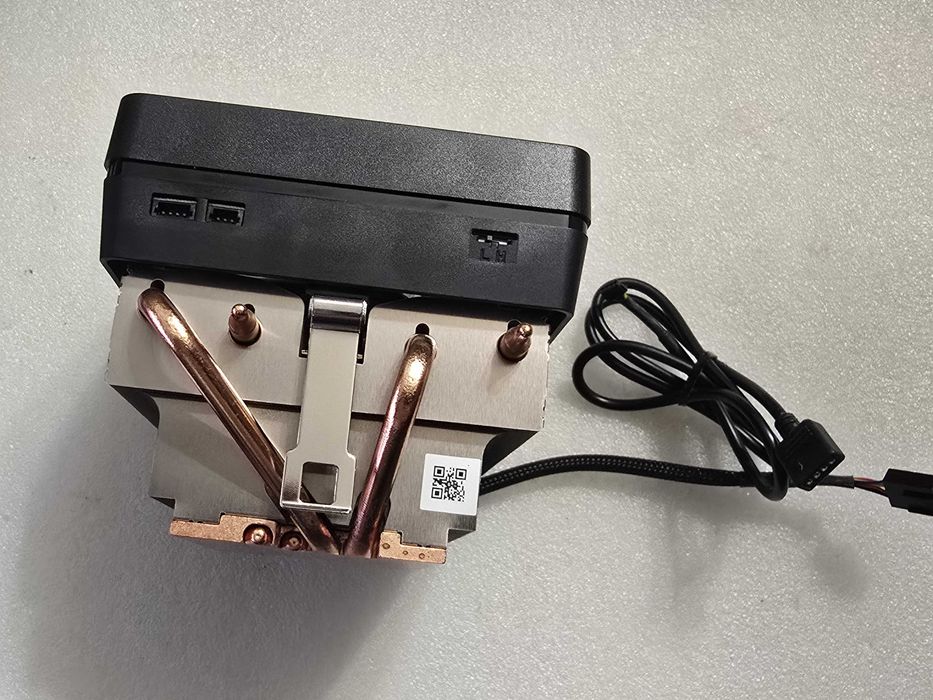 Cooler Procesor AMD Wraith Prism RGB Socket AM4 and AMD Ryzen