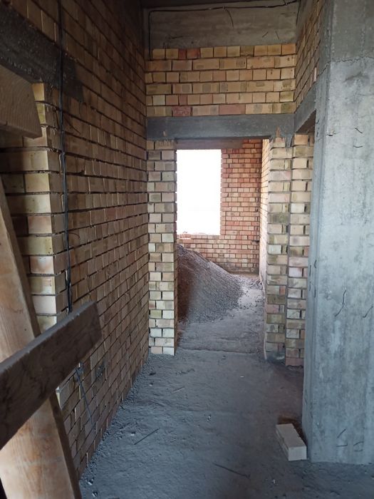 Uy sotiladi majnuntol mahalla