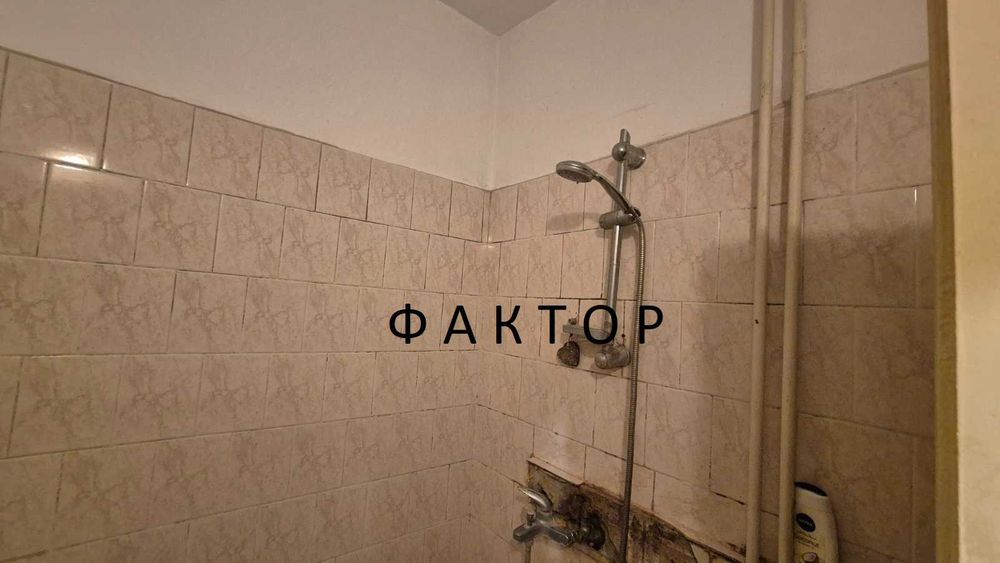 Продава се Тристаен апартамент в Пловдив, Въстанически - 80 кв.м за 1360 €/кв.м - Снимка #6