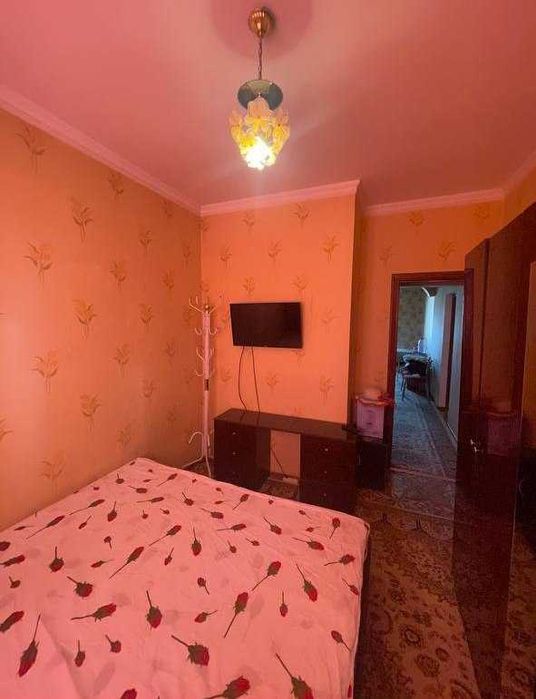 Просторная 3 - комнатная с ремонтом и мебелью, Алмазарский район