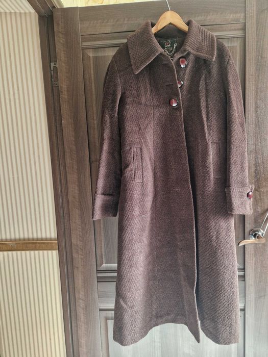 Продаётся женское пальто XXXXL размер