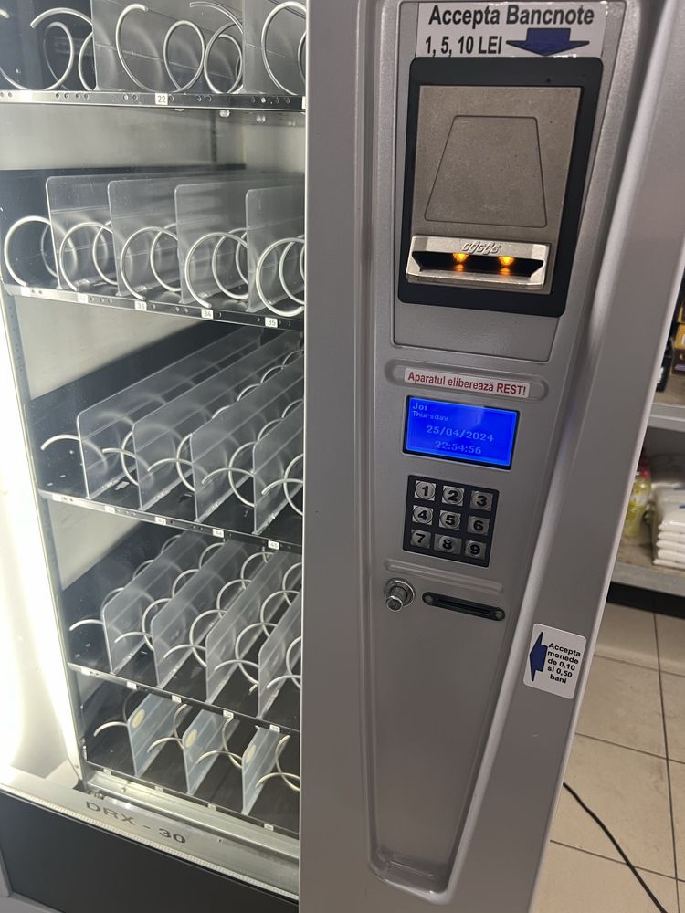 GPE DRX 30 aparat vending snack si bauturi reci