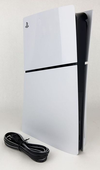 Consola PS5 Slim + 2 jocuri