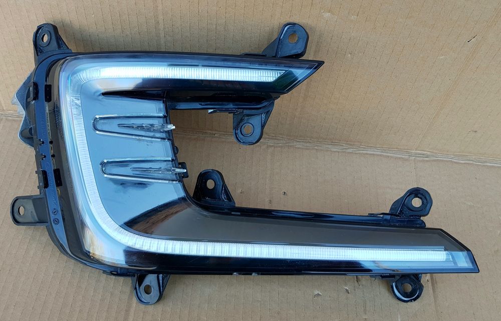 Lumină de Zi DRL dreapta GTE VW Passat B8 3G Hybrid Cod: 3G0941056A