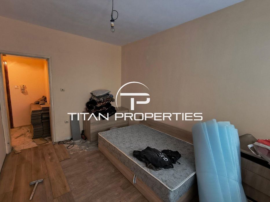 Двустаен апартамент в кв. Кючук Париж