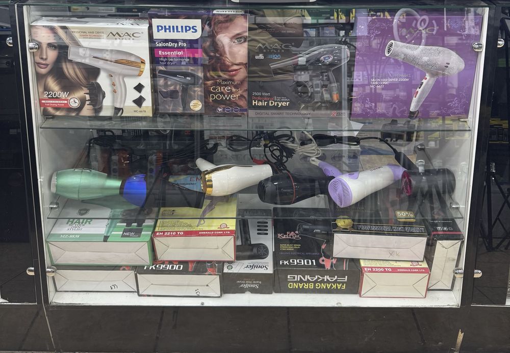 Продам витрина vitrina vetrina мдф б/у 3 штуки Ташкент мебель mebel