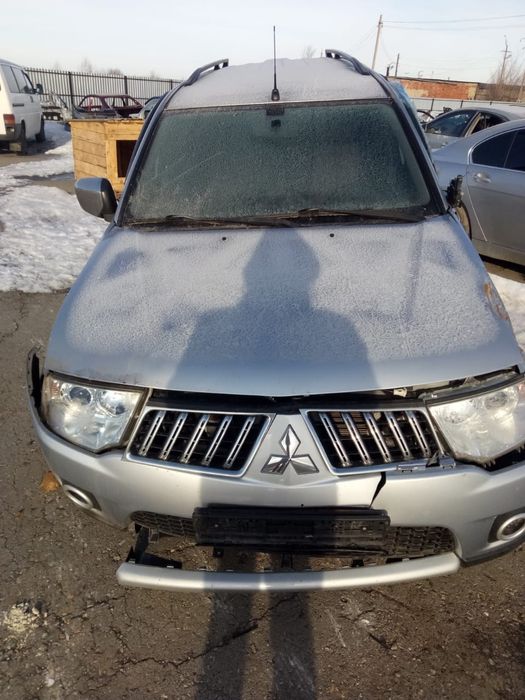 Мицубиси Паджеро спорт Mitsubishi pajero sport 2.5 дизель diesel акпп